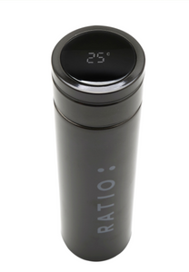 Water bottle with SMART temperature indicator
